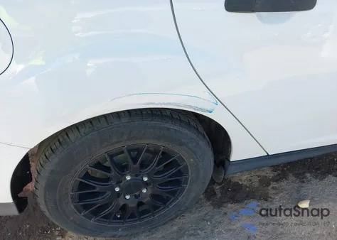 2013 Ford Focus S from USA, damaged, VIN 1FADP3E27DL200618